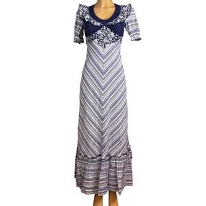 Vintage Jody T of California White Blue Prairie Smocked Gunne Sax Dress Size 5